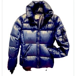 Sam 13 womens winter puffer size medium, runs small. Excellent condition